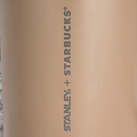 Stanley Starbucks 40oz Overseas Camel - Picture 5 of 11